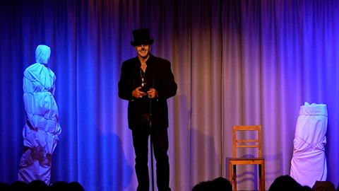 Der Tod auf PR Tour